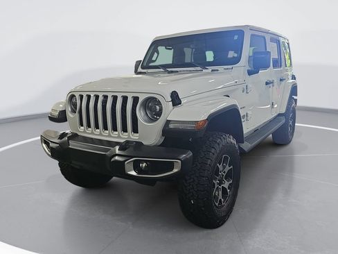 Used 2021 Jeep Wrangler Unlimited Sahara w/ Dual Top Group AWD/4WD image 9