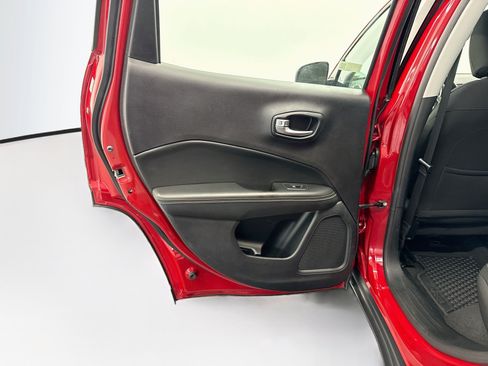 Used 2018 Jeep Compass Sport FWD image 26