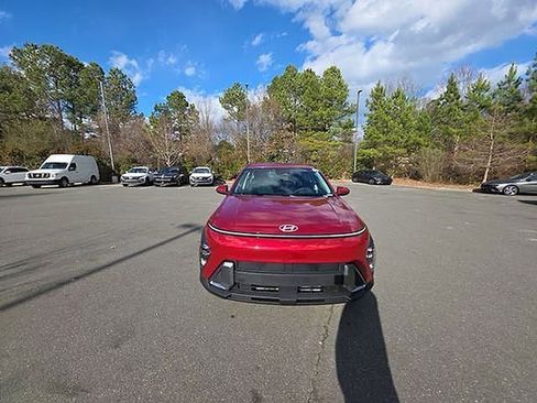 New 2026 Hyundai Kona SE image 14