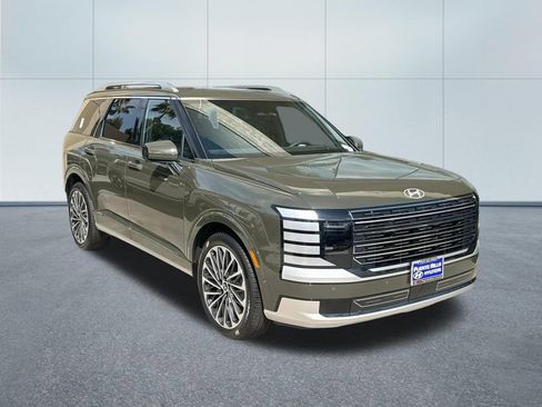 New 2026 Hyundai Palisade Calligraphy FWD image 3