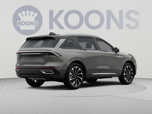 Used 2024 Lincoln Nautilus Black Label AWD/4WD image 4