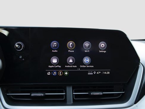 Used 2024 Chevrolet Trax LS w/ LS Convenience Package image 8