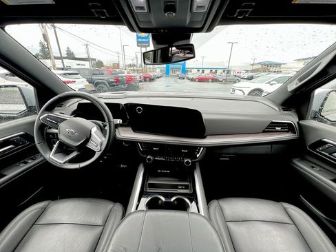 Used 2025 Chevrolet Tahoe Z71 image 18