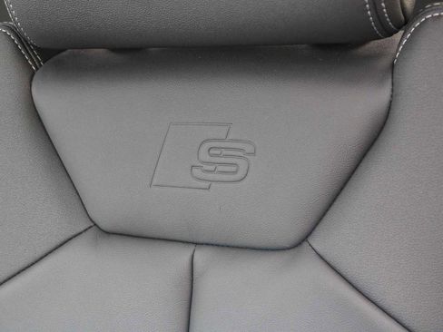 New 2025 Audi Q3 2.0T Premium image 41