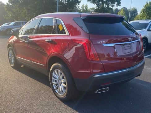 Used 2019 Cadillac XT5 FWD image 3