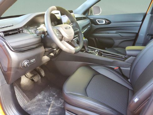 New 2026 Jeep Compass Latitude AWD/4WD image 20