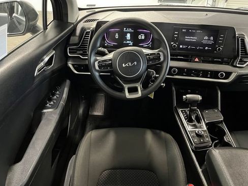 Used 2024 Kia Sportage LX AWD/4WD image 18