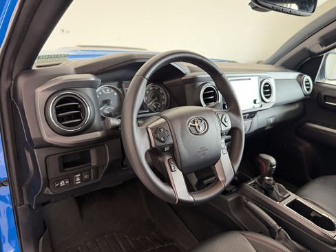 Used 2019 Toyota Tacoma TRD Pro w/ Desert Air Intake Package AWD/4WD image 4