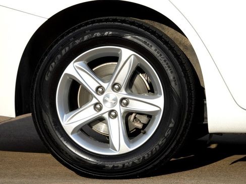 Used 2020 Chevrolet Malibu LS w/ Driver Confidence Package II FWD image 30