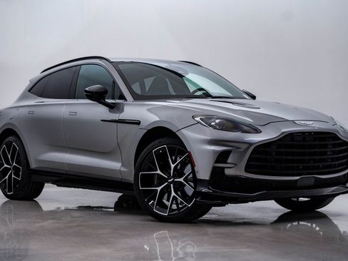 New 2025 Aston Martin DBX 707 image 1