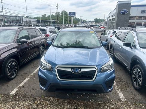 Used 2020 Subaru Forester Premium w/ Popular Package #1 AWD/4WD image 2