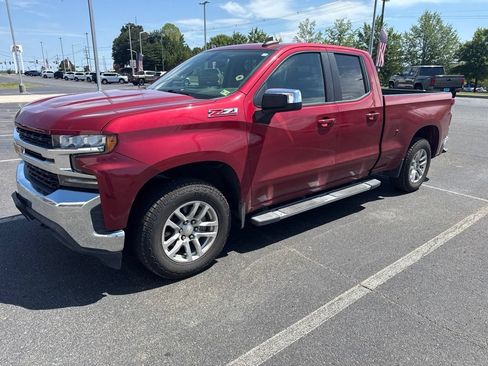 Used 2020 Chevrolet Silverado 1500 LT w/ All-Star Edition AWD/4WD image 3