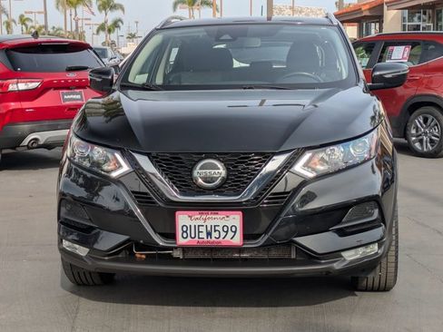 Used 2020 Nissan Rogue Sport SV w/ All-Weather Package image 3