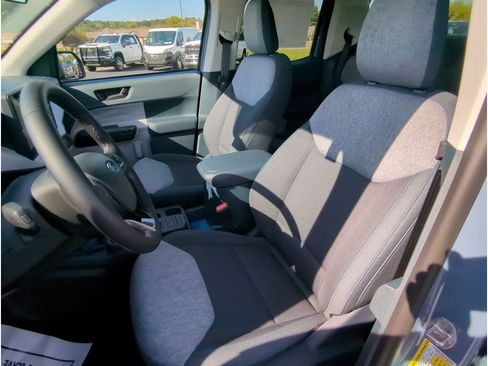 Used 2025 Ford Maverick XLT w/ XLT Luxury Package image 11