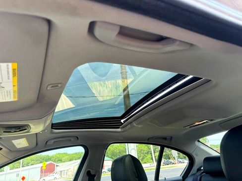 Used 2014 BMW 528i xDrive Sedan image 13