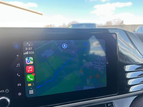 Used 2025 Toyota Camry LE image 20