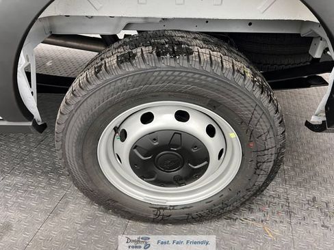 New 2026 Ford Transit 250 148 Medium Roof w/ Load Area Protection Package RWD image 26