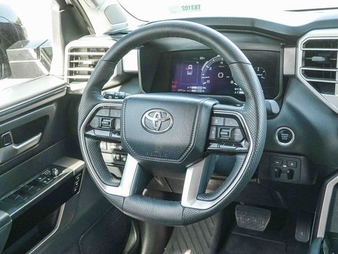 Used 2024 Toyota Tundra Limited AWD/4WD image 17