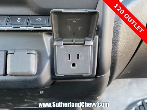 Used 2022 GMC Sierra 2500 SLE w/ X31 Off-Road Package image 42