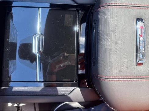 New 2026 GMC Yukon XL AT4 Ultimate AWD/4WD image 24