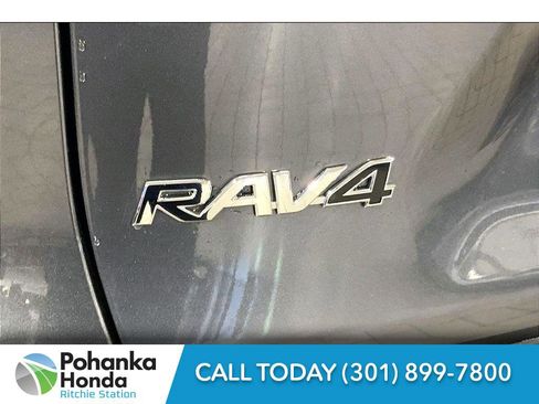 Used 2021 Toyota RAV4 LE image 7