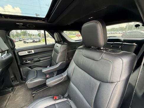 Used 2023 Ford Explorer ST w/ Equipment Group 401A AWD/4WD image 25