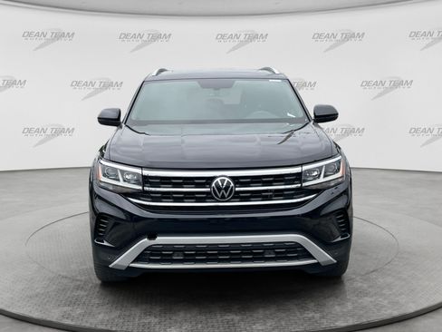 Used 2021 Volkswagen Atlas Cross Sport SE FWD image 2