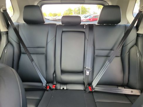 Used 2024 Nissan Rogue SL w/ SL Premium Package FWD image 18