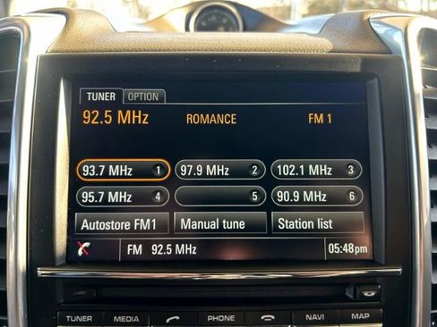 Used 2015 Porsche Cayenne S image 14