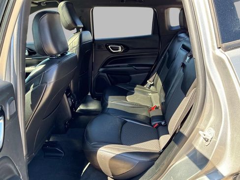 Certified 2022 Jeep Compass Latitude w/ Sun and Sound Group AWD/4WD image 14