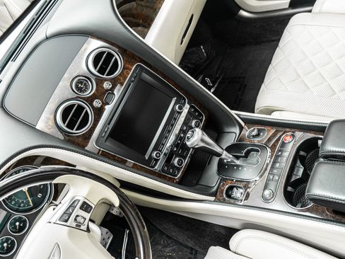 Used 2017 Bentley Flying Spur W12 AWD/4WD image 28