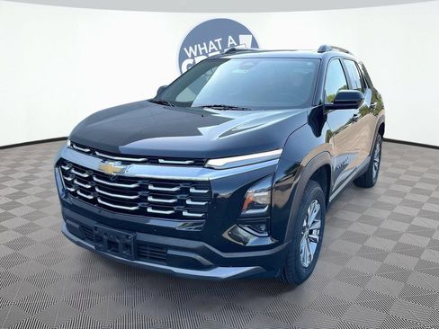 Used 2025 Chevrolet Equinox LT w/ Convenience Package II AWD/4WD image 1