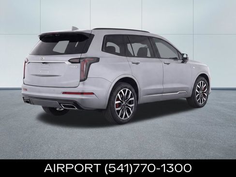 Certified 2025 Cadillac XT6 Sport w/ Platinum Package AWD/4WD image 5