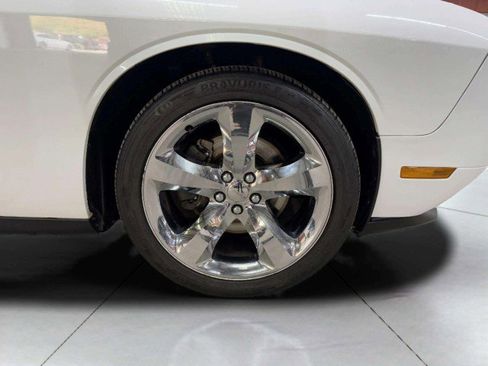 Used 2012 Dodge Challenger SXT Plus image 44