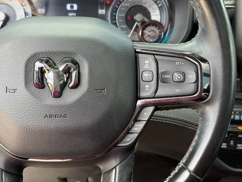 Used 2022 RAM 1500 Limited AWD/4WD image 17