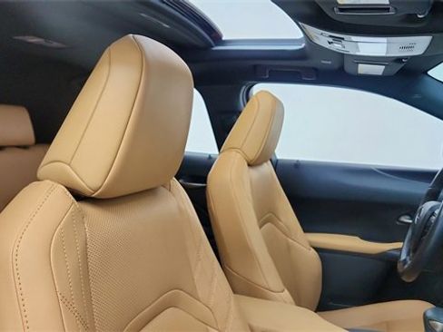 Used 2023 Lexus UX 250h FWD w/ Premium Package image 21