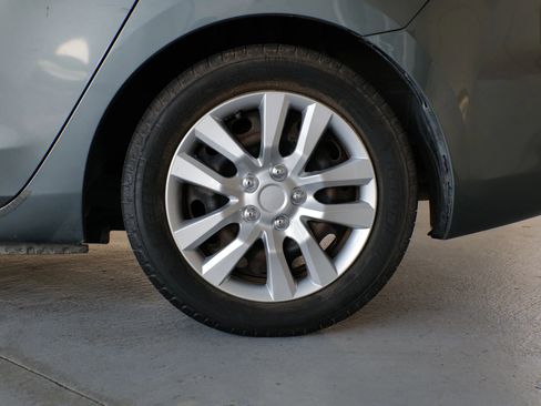 Used 2012 MAZDA MAZDA3 i Sport image 31