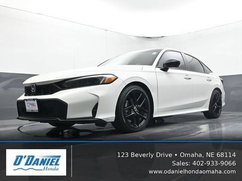 Used 2025 Honda Civic Sport image 9