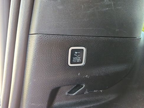 Used 2024 Jeep Wagoneer L Series III w/ Flexible Seating Group image 35