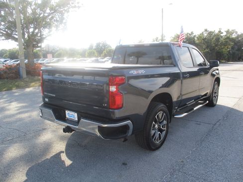 Used 2022 Chevrolet Silverado 1500 LT image 6