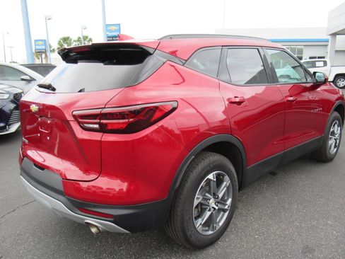 Certified 2024 Chevrolet Blazer LT w/ Convenience Package FWD image 5