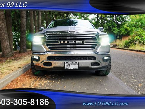 Used 2019 RAM 1500 Laramie AWD/4WD image 6