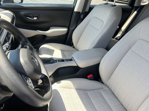 Certified 2026 Honda HR-V LX image 18