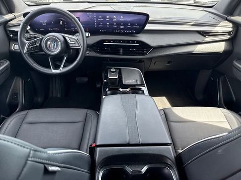 Used 2025 Buick Enclave Preferred FWD image 13