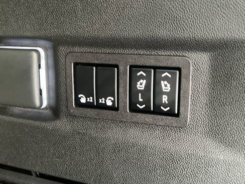 Used 2023 Chevrolet Tahoe RST w/ Luxury Package AWD/4WD image 50