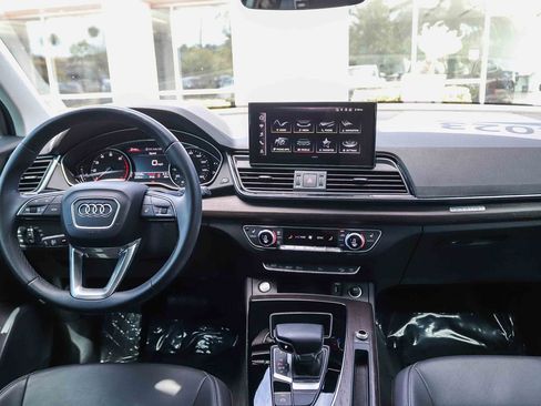 Used 2023 Audi Q5 2.0T Premium w/ Convenience Package AWD/4WD image 14