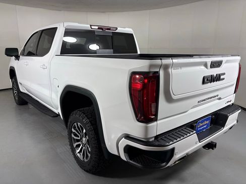 Used 2021 GMC Sierra 1500 AT4 w/ AT4 Premium Package AWD/4WD image 7
