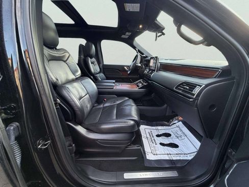 Used 2020 Lincoln Navigator L Reserve image 30