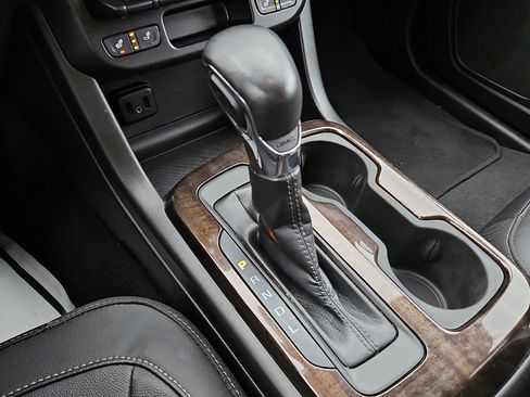 Used 2022 GMC Canyon Elevation w/ Elevation Premium Package image 14