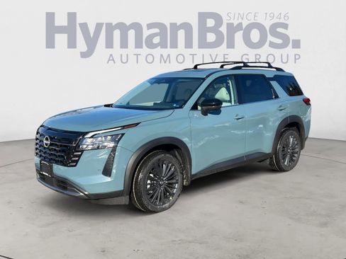 New 2026 Nissan Pathfinder SL image 8